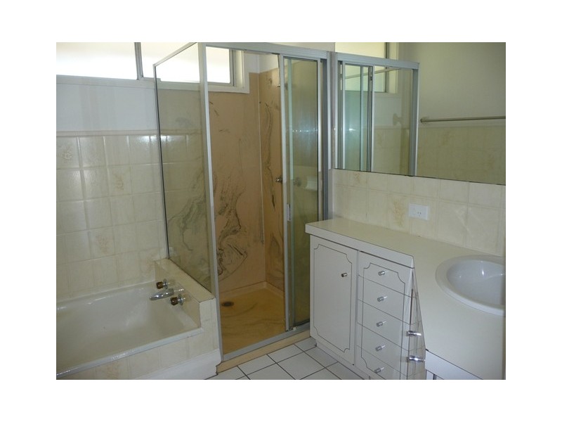 12 Cobbin Parade, Belmont NSW 2280