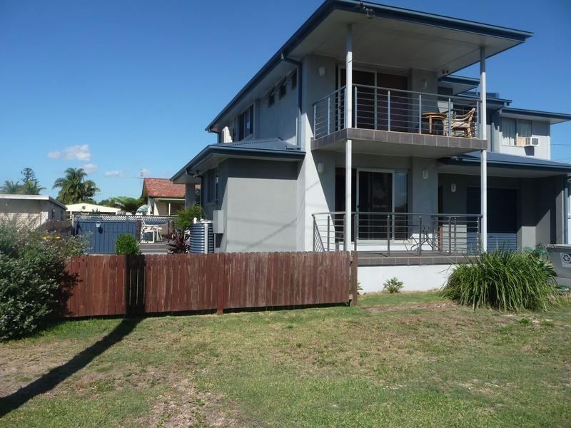 2/20 Oxley Street, Swansea Heads NSW 2281