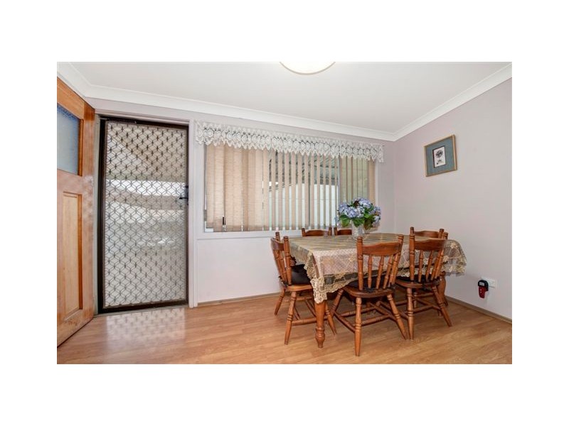 8 Park Parade, Blacksmiths NSW 2281