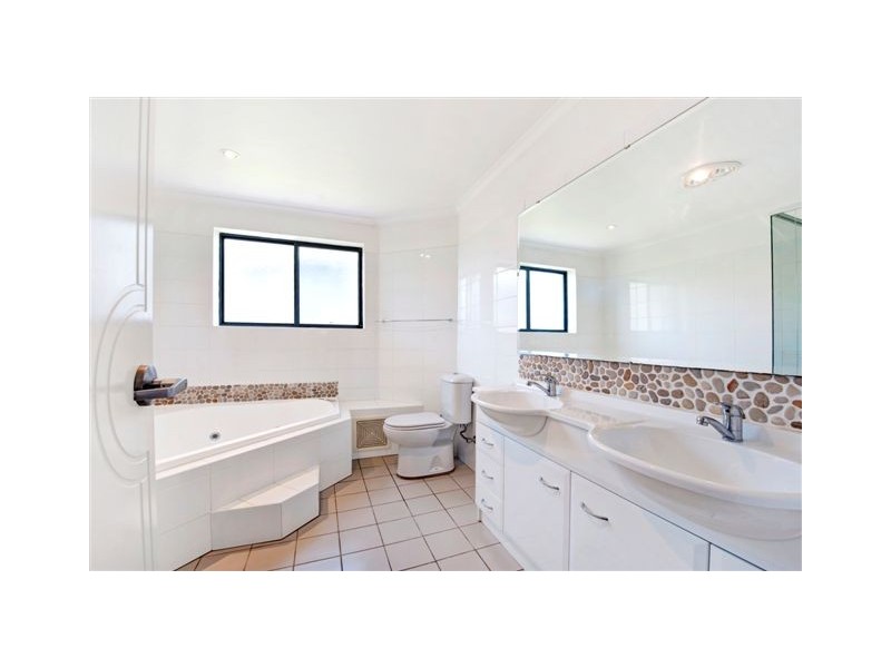 3/40 Oceanside Drive, Caves Beach NSW 2281