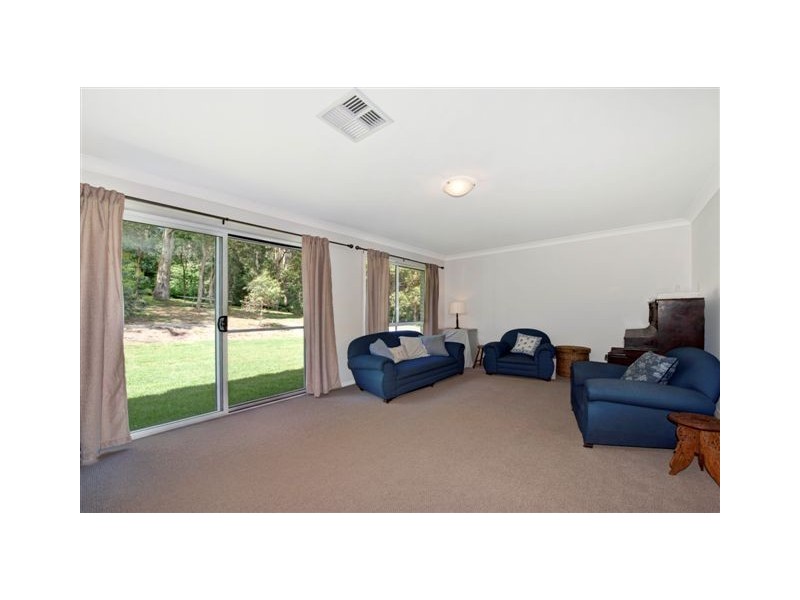 14 Weiss Close, Tingira Heights NSW 2290