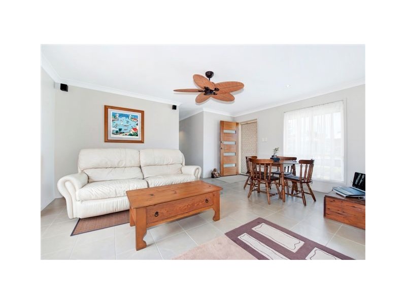 Mannering Park NSW 2259