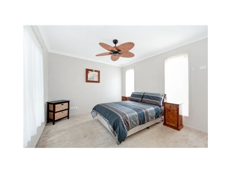 Mannering Park NSW 2259