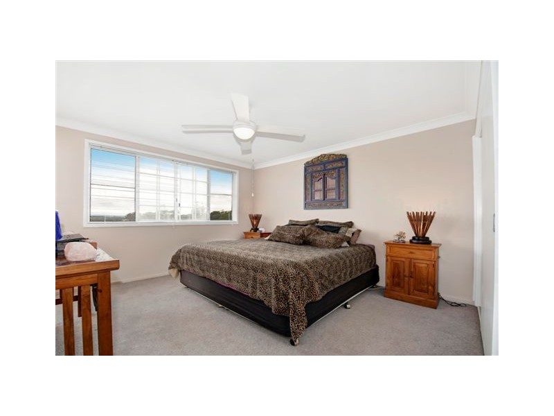 10 Caldwell Street, Caves Beach NSW 2281