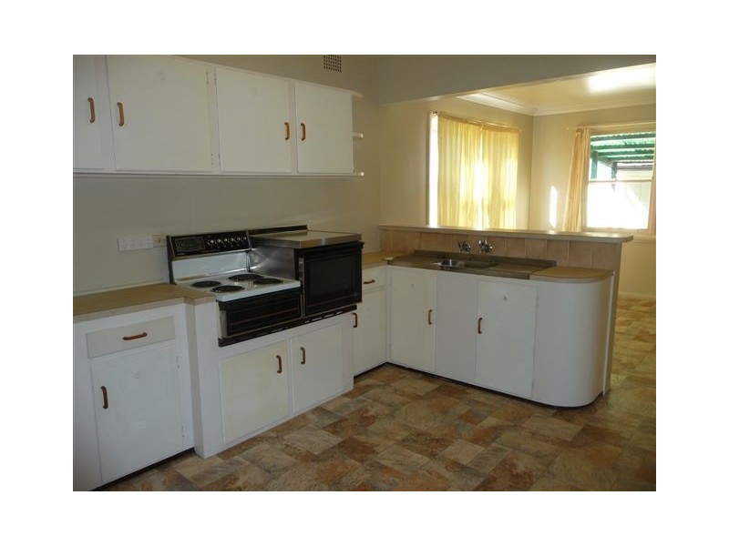 36 Lake Road, Swansea NSW 2281