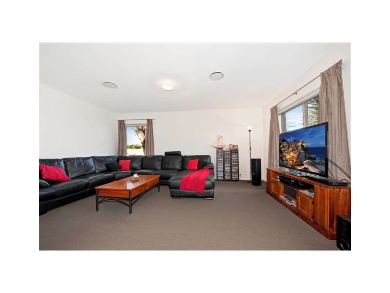 Blacksmiths NSW 2281