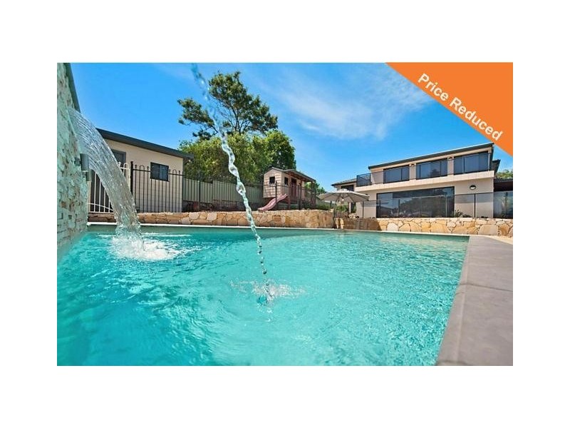 23 Middle Street, Caves Beach NSW 2281