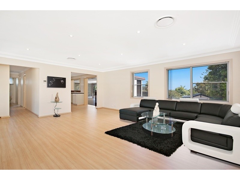 23 Middle Street, Caves Beach NSW 2281