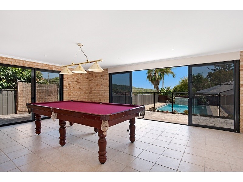 23 Middle Street, Caves Beach NSW 2281