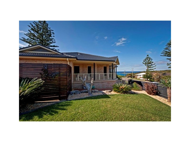 Caves Beach NSW 2281