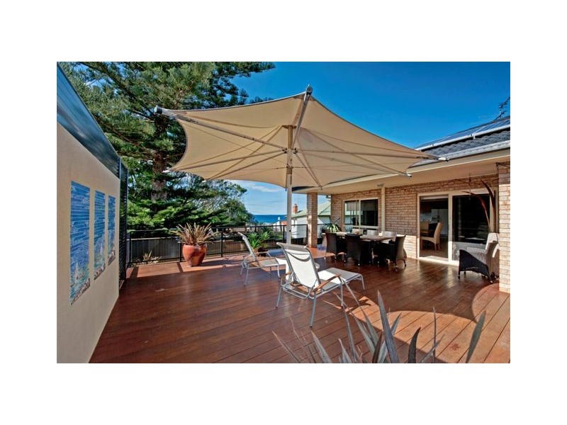 Caves Beach NSW 2281