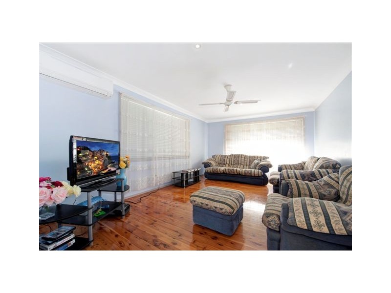 Mannering Park NSW 2259