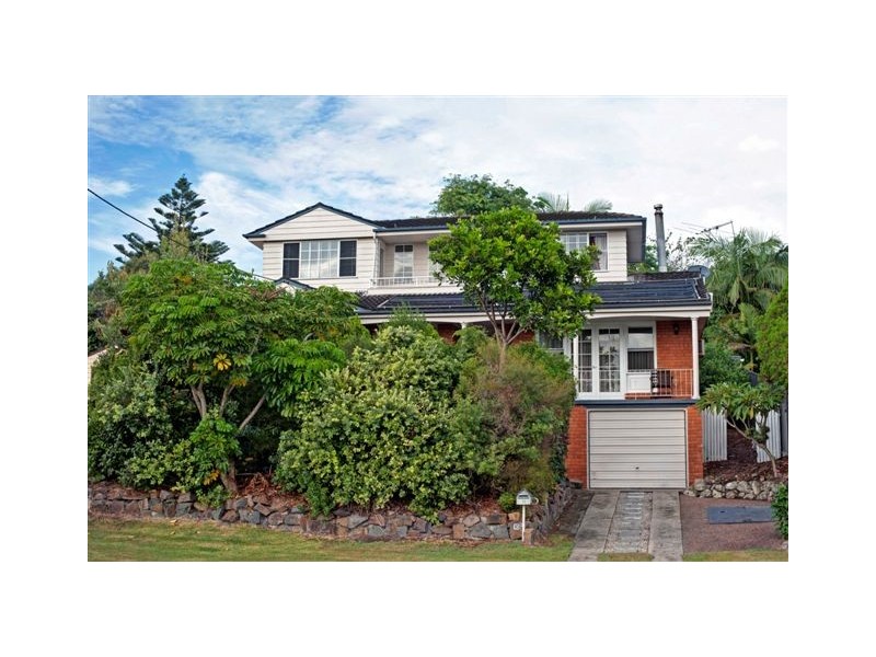 10 Caldwell Street, Caves Beach NSW 2281