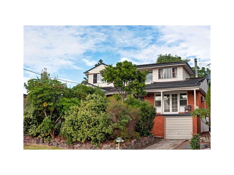 10 Caldwell Street, Caves Beach NSW 2281