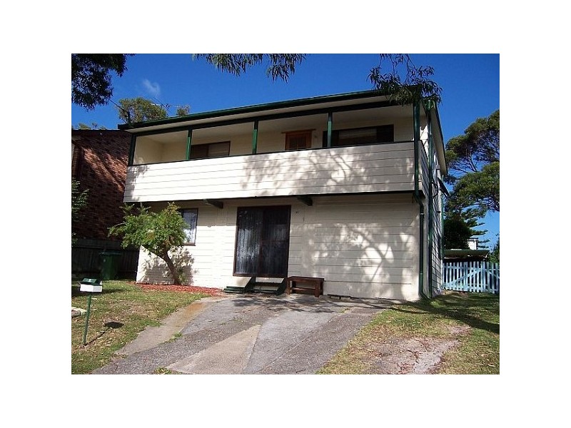 11 Bridge Avenue, Chain Valley Bay NSW 2259