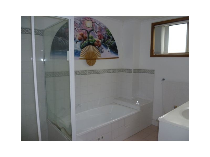 60 Spinnaker Ridge Way, Belmont NSW 2280