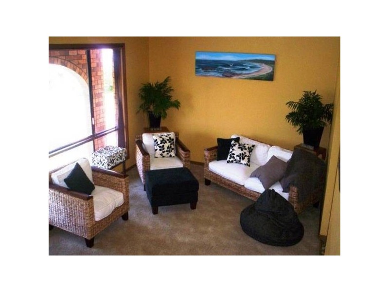 120 Caves Beach Road, Caves Beach NSW 2281