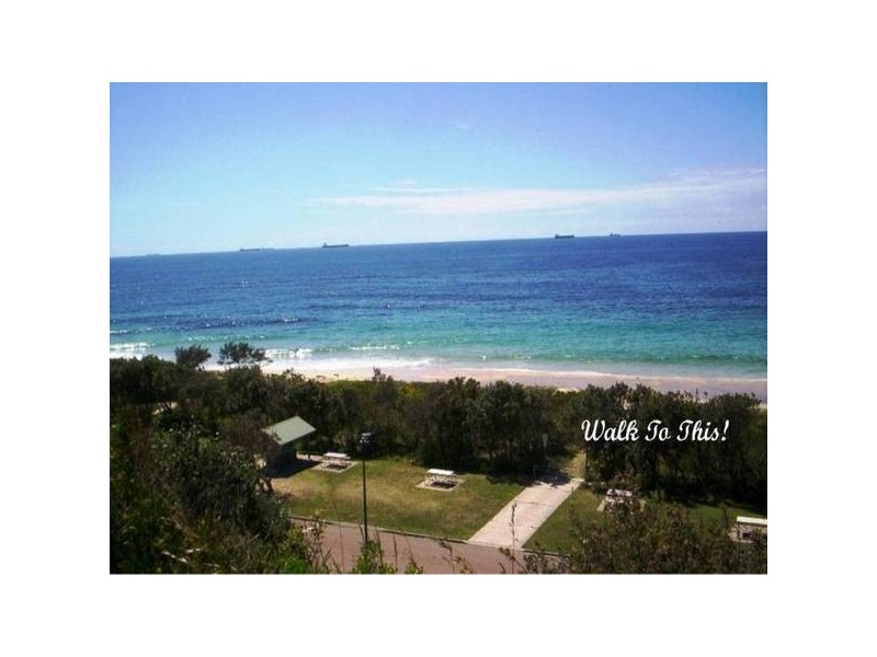 120 Caves Beach Road, Caves Beach NSW 2281