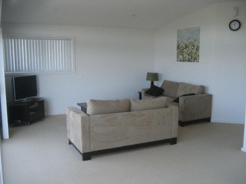 4/40 Oceanside Drive, Caves Beach NSW 2281