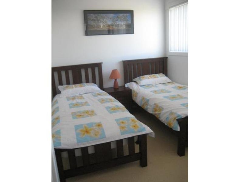 4/40 Oceanside Drive, Caves Beach NSW 2281