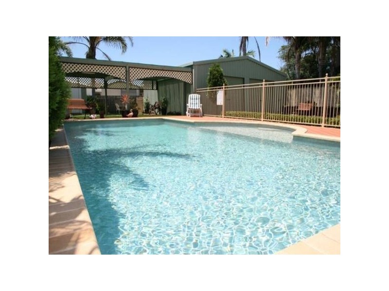 Pelican NSW 2281