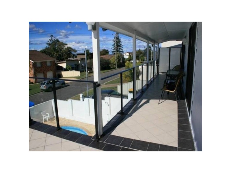 Caves Beach NSW 2281