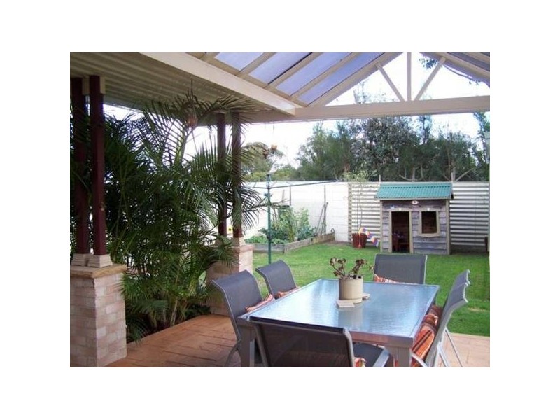 Blacksmiths NSW 2281