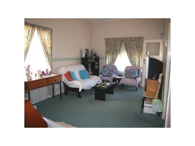 14 Henry St, Belmont NSW 2280