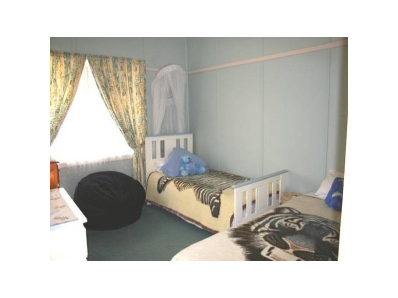 14 Henry St, Belmont NSW 2280