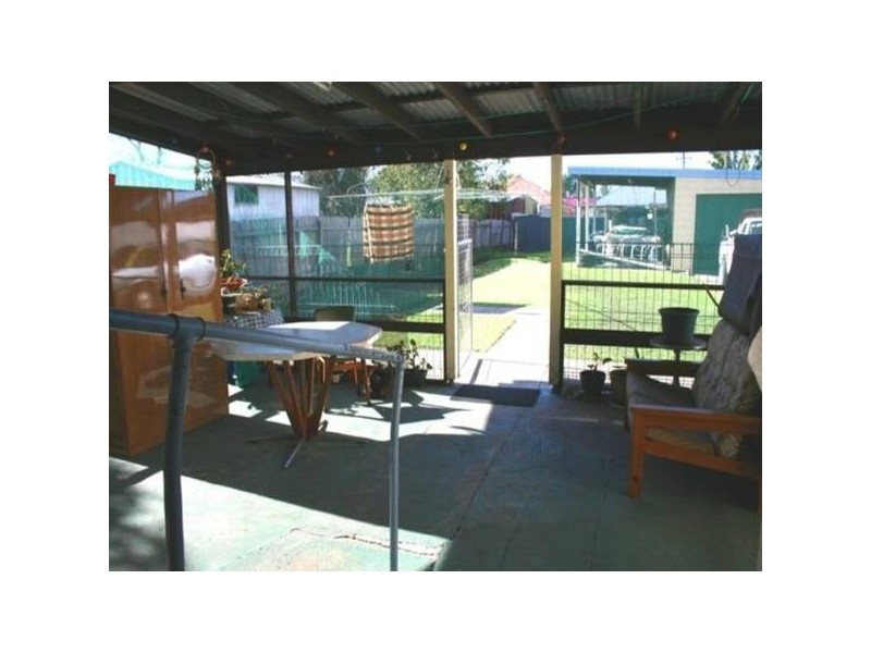 14 Henry St, Belmont NSW 2280