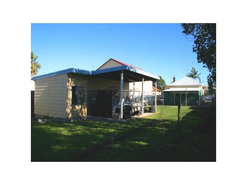 14 Henry St, Belmont NSW 2280