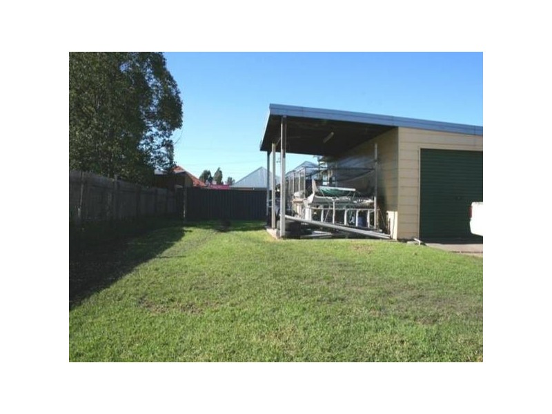 14 Henry St, Belmont NSW 2280