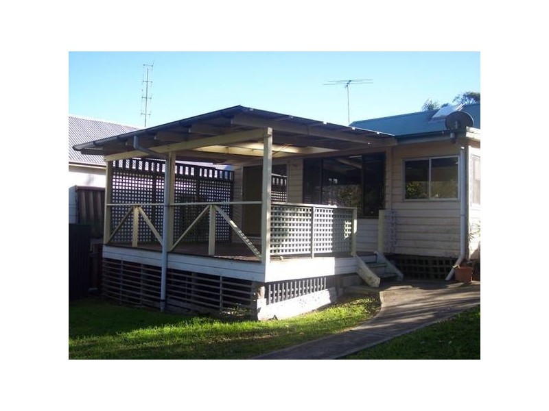 2 Hunter Road, Nords Wharf NSW 2281