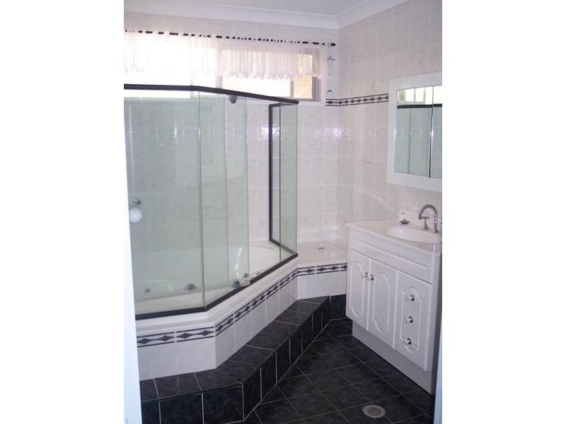 20 Barellan Street, Caves Beach NSW 2281