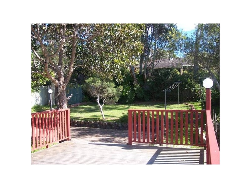 20 Barellan Street, Caves Beach NSW 2281