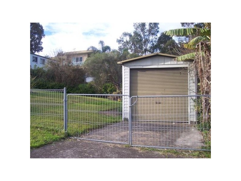 19 CENTRAL AVENUE, Nords Wharf NSW 2281