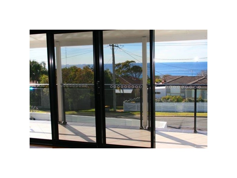 Caves Beach NSW 2281