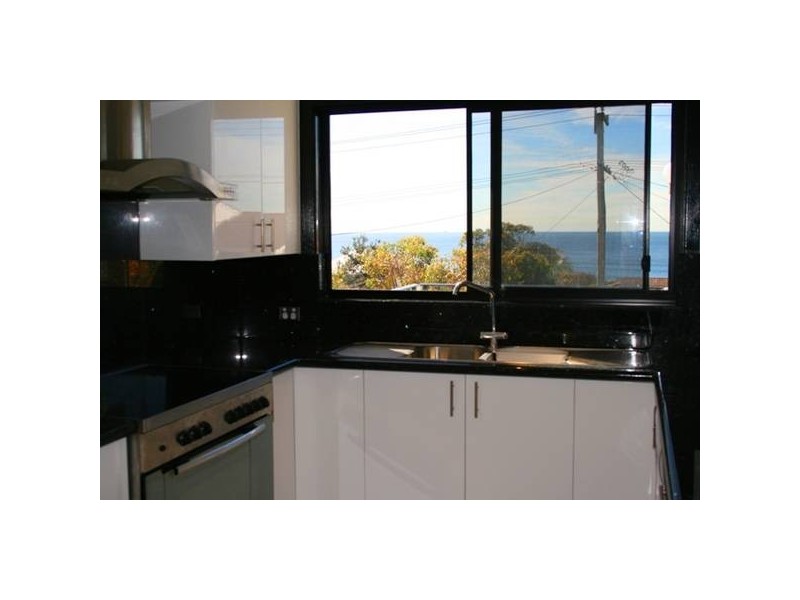 Caves Beach NSW 2281