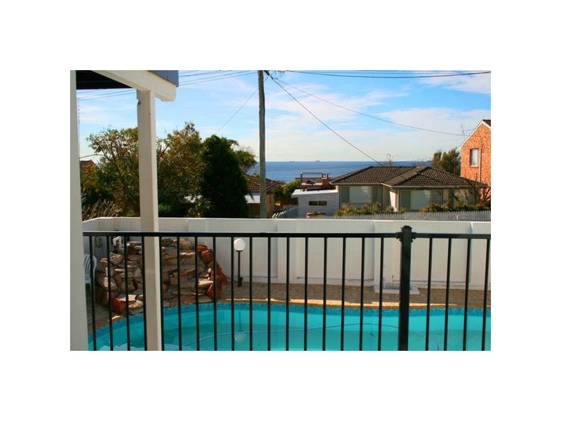 Caves Beach NSW 2281