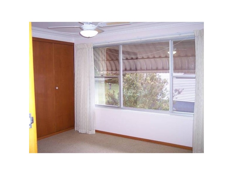 79 Macquarie Gr, Caves Beach NSW 2281