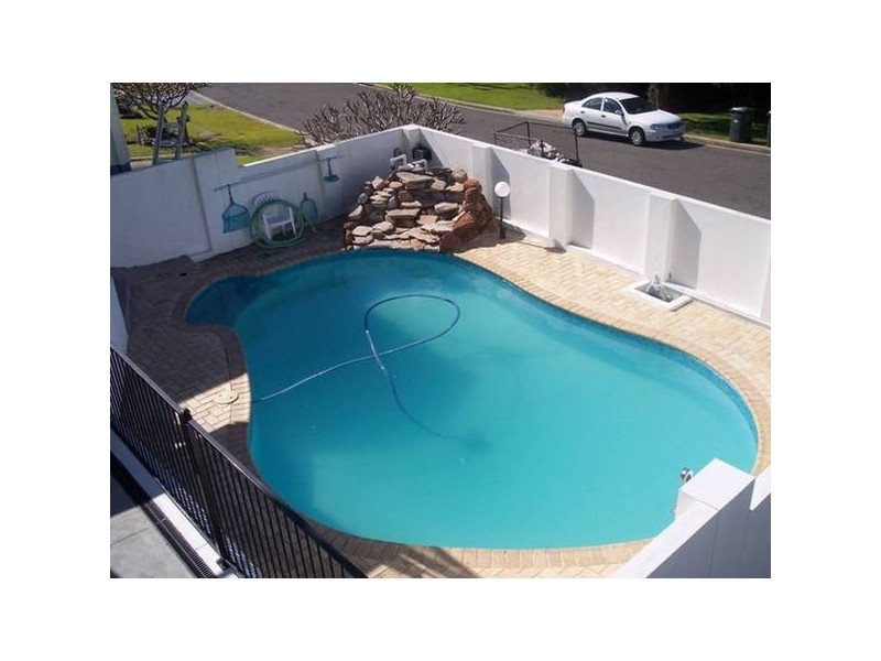20 Barellan St, Caves Beach NSW 2281