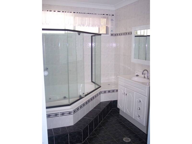 20 Barellan St, Caves Beach NSW 2281
