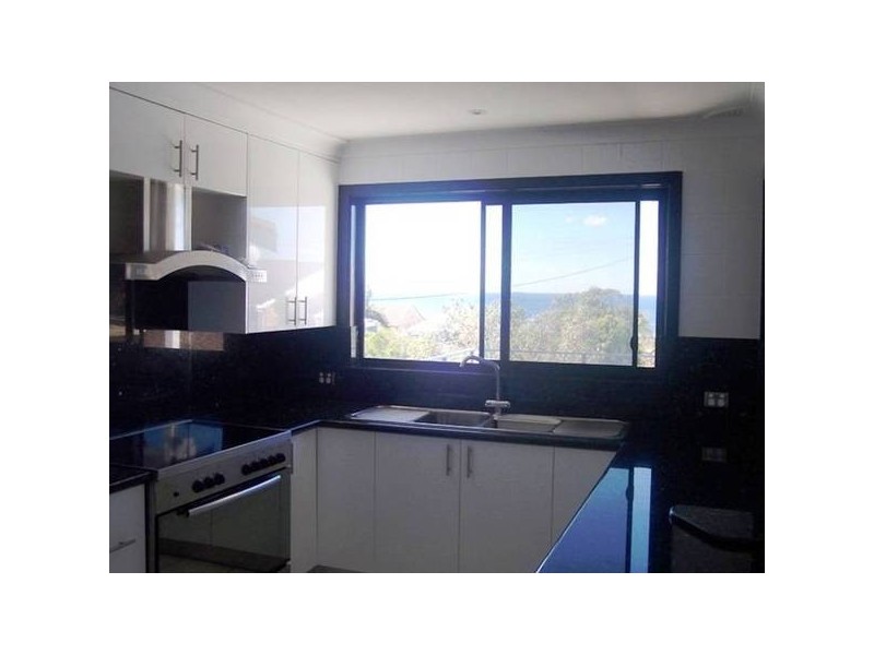 20 Barellan St, Caves Beach NSW 2281