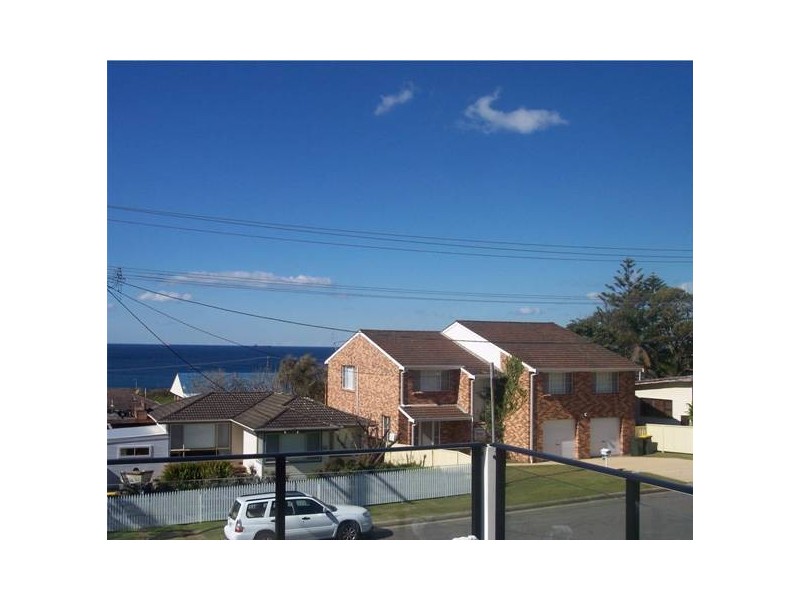 20 Barellan St, Caves Beach NSW 2281