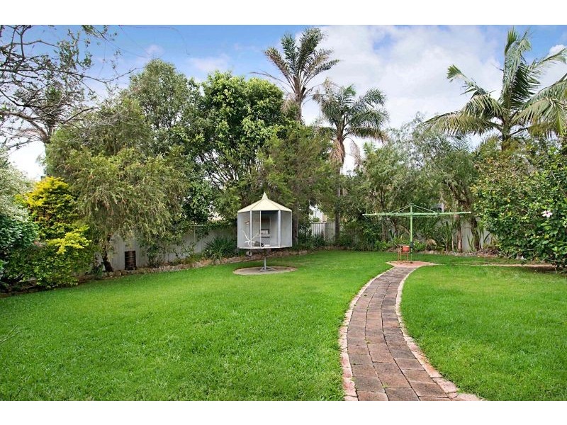 Caves Beach NSW 2281