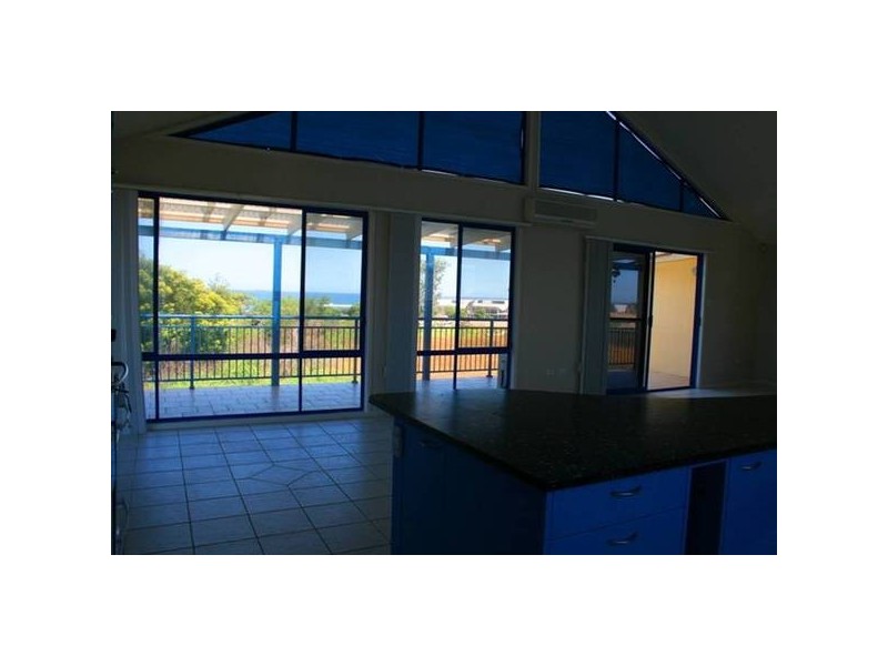 22 Clipper Close, Caves Beach NSW 2281