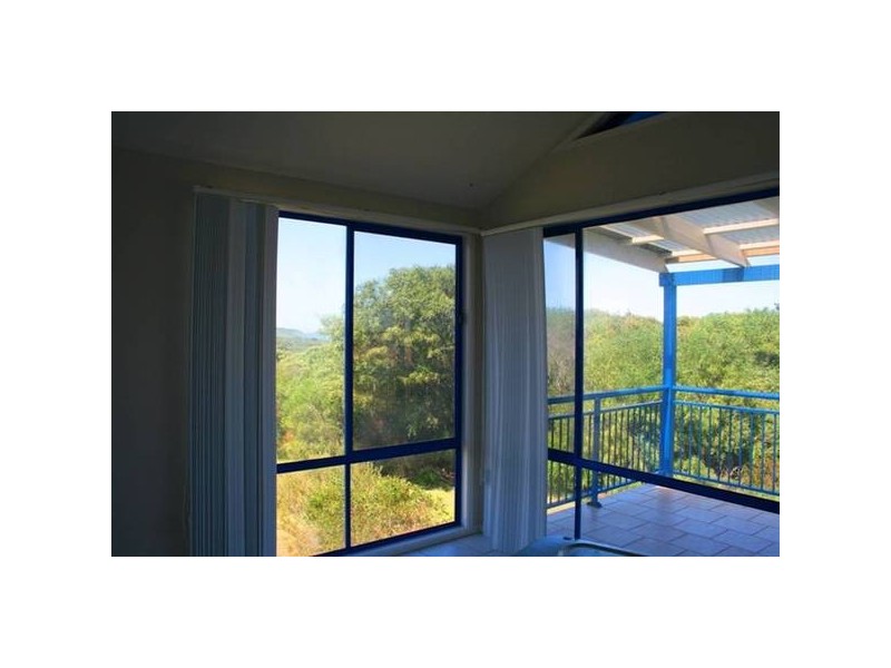 22 Clipper Close, Caves Beach NSW 2281