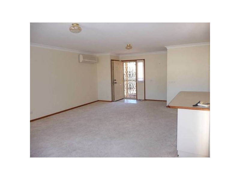 2/261 Old Pacific Hwy, Swansea NSW 2281