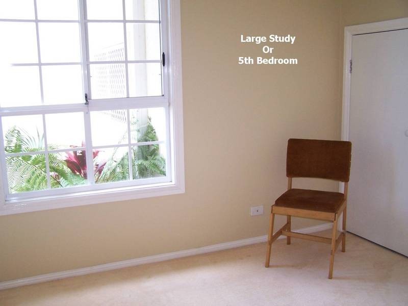 Blacksmiths NSW 2281