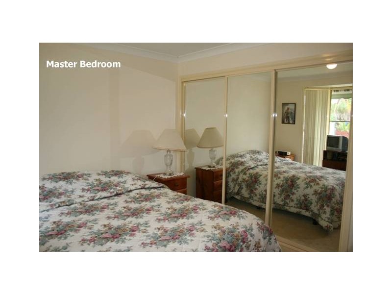 Pelican NSW 2281